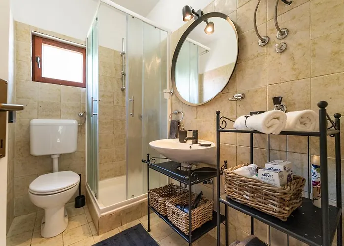 Marcela Holiday home Preko