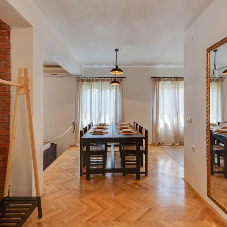 Дом отдыха Marcela Преко